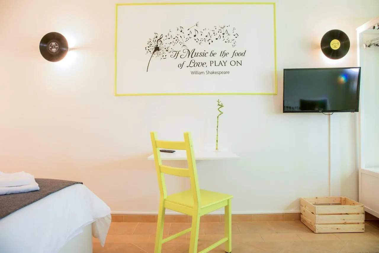 Vinyl Flat Bed & Breakfast - Rooms Lagos Portekiz
