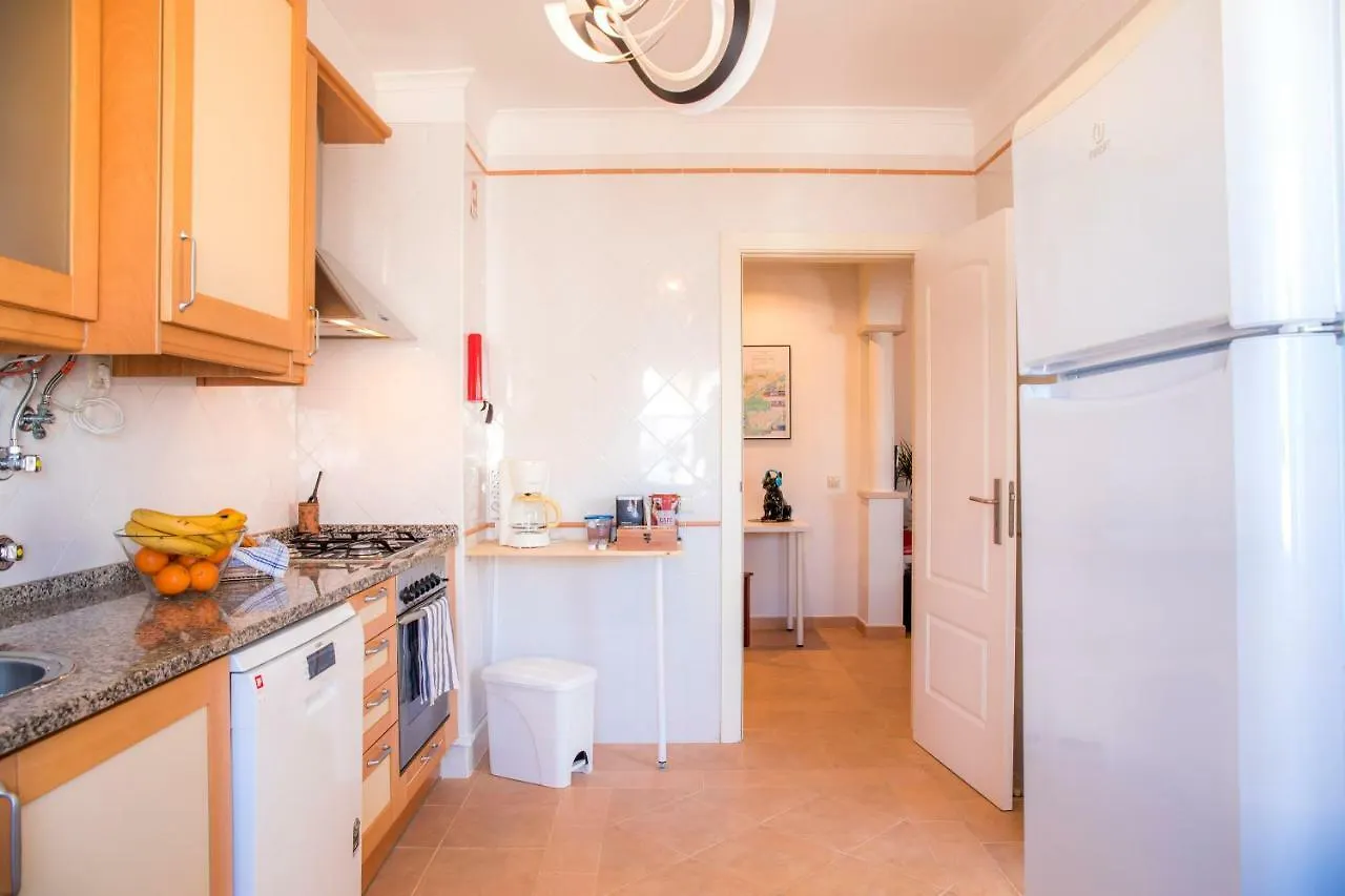 Vinyl Flat Bed & Breakfast - Rooms Lagos